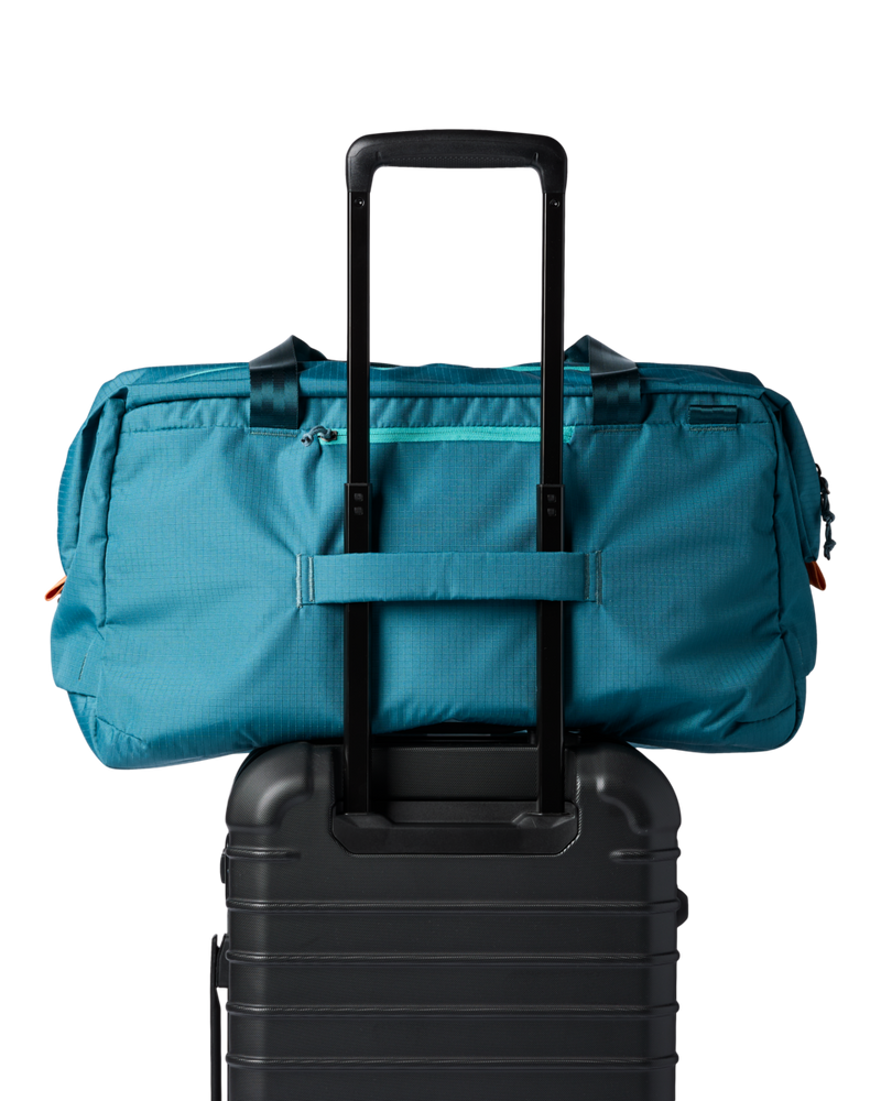 Viaje 45L Travel Duffel