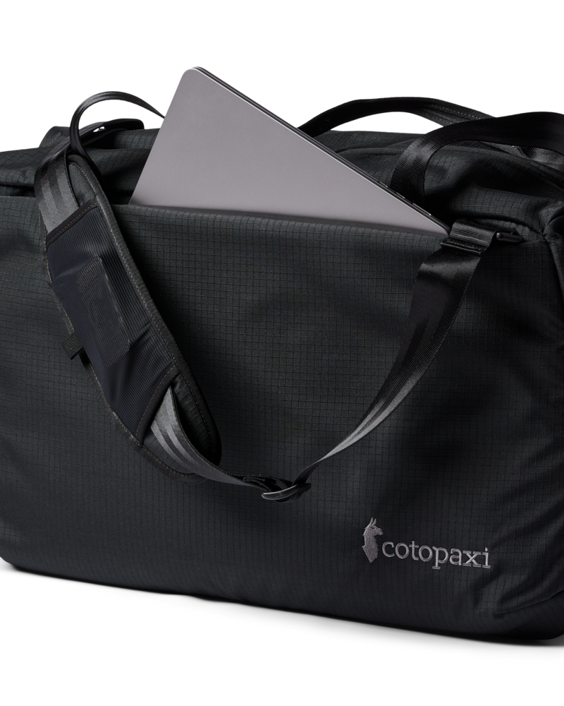 Viaje 45L Travel Duffel