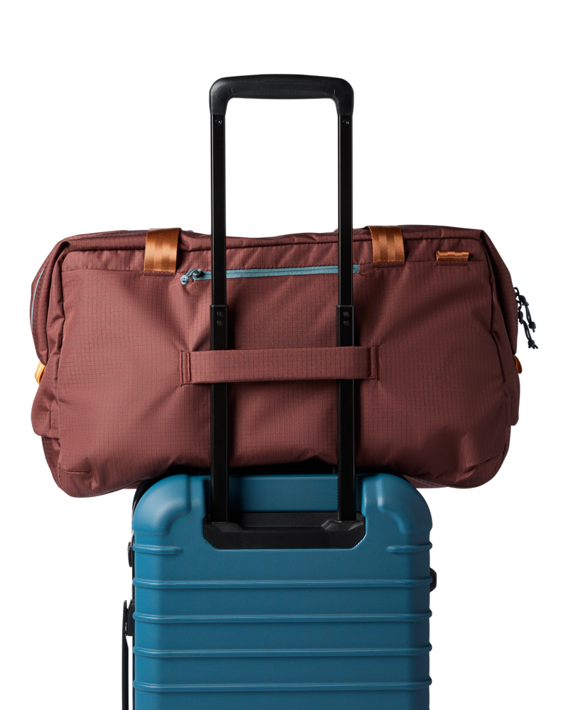 Viaje 45L Travel Duffel