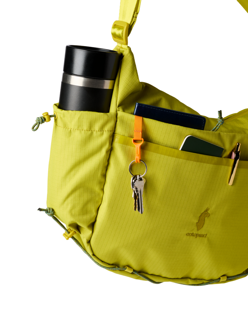 Viaje 12L Shoulder Bag